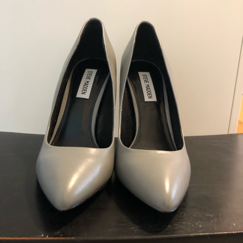 Gray Steven madden pumps size 8.5